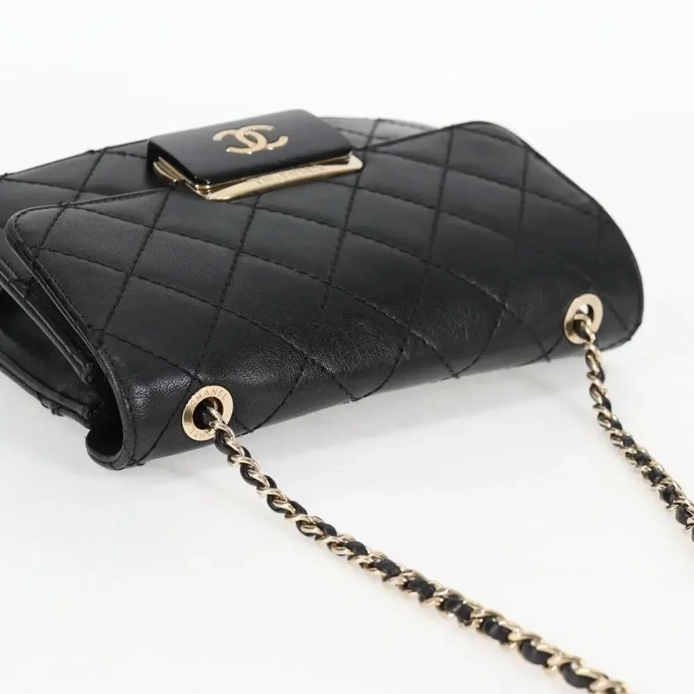Chanel Matelasse Lambskin Chain Shoulder Bag Black